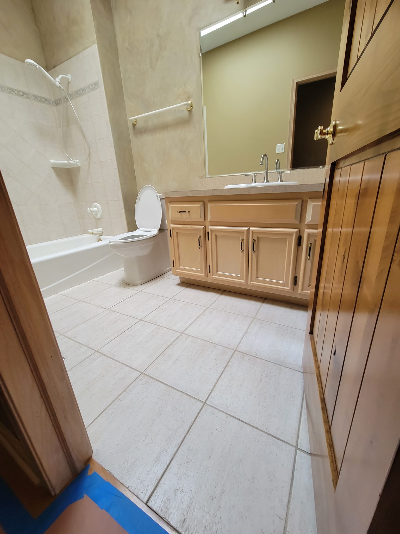 Shower and Countertop Renovation - Crestwood — Photo 3
