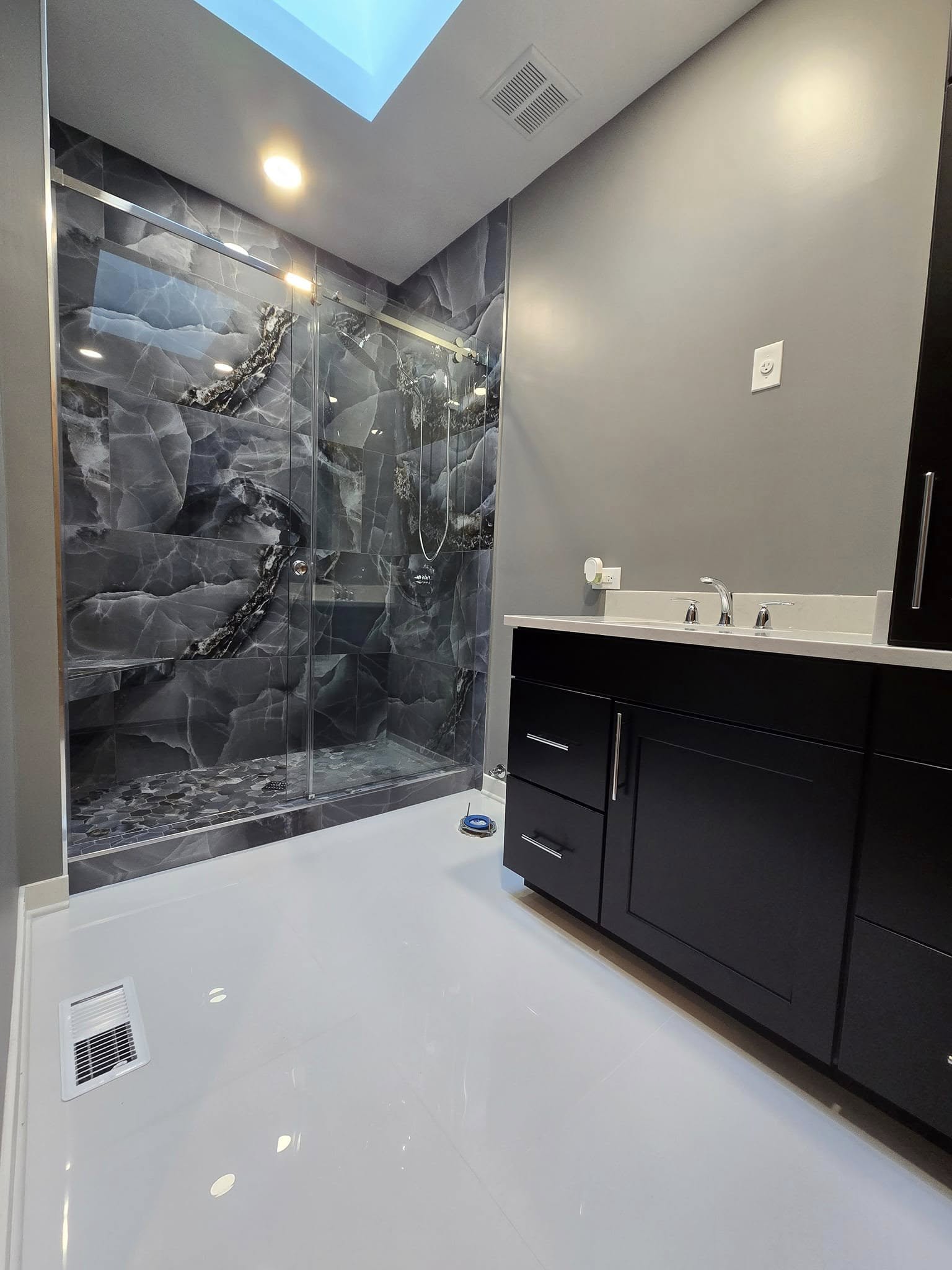 Shower and Countertop Renovation - Crestwood — Photo 1